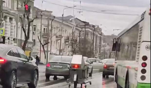 Странный транспорт в Ростове вызвал бурную реакцию у жителей города