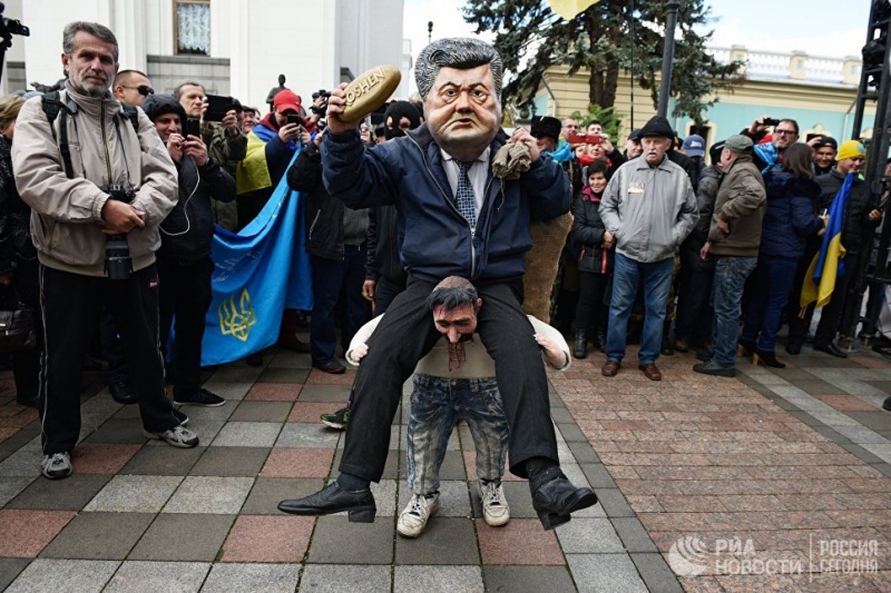 Ростислав Ищенко: Секретный визит Волкера на Украину. Порошенко не нравится Вашингтону