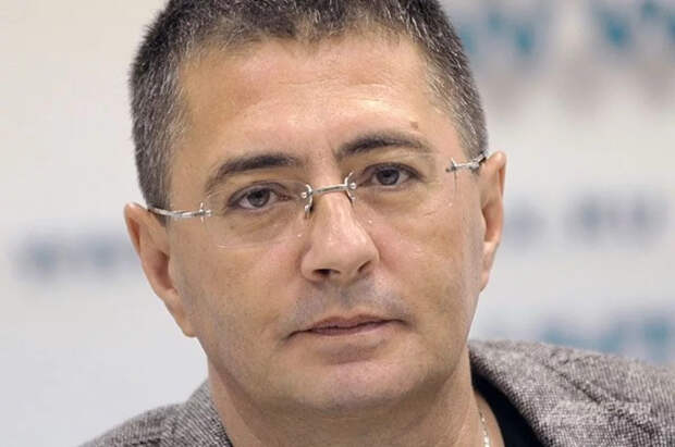 Мясников сказал, чем грозит отказ от приема назначенных врачом статинов