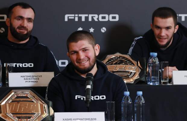 Нурмагомедова назвали величайшим бойцом в истории