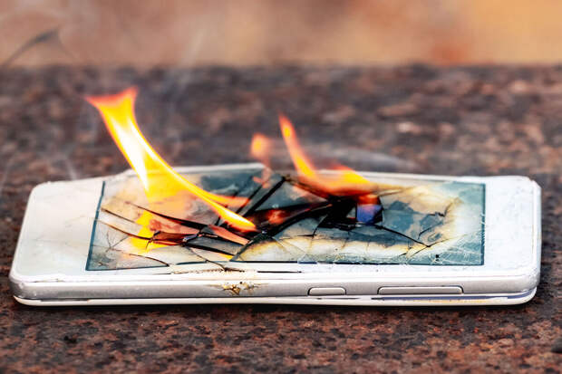 MKBHD поставил под сомнение надежность кремний-углеродных аккумуляторов