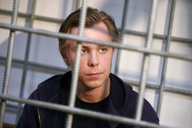 Пропажу поджигателя Корана Журавеля из колонии объяснили его матери