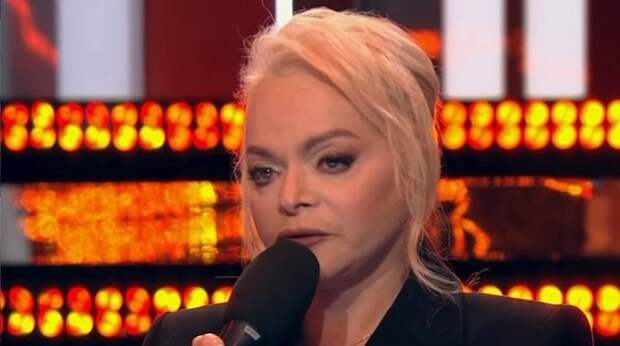 "Боль невыносима": Долина оставила пронзительное послание в новой песне