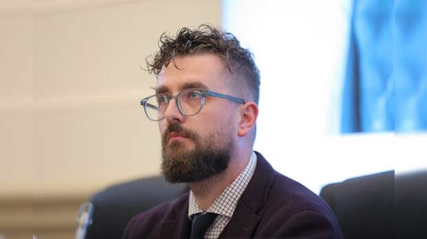 Мама не спасла: экс-главного по госзакупкам Петербурга Толстых арестовали