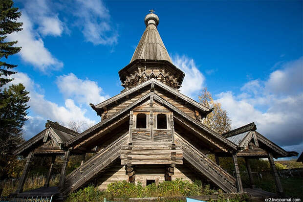 Уникальные древние деревянные церкви Карелии (25 фото)