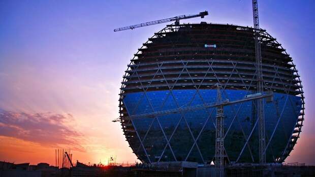 Aldar HQ в Абу-Даби: как удалось построить круглый небоскреб на зыбком песке
