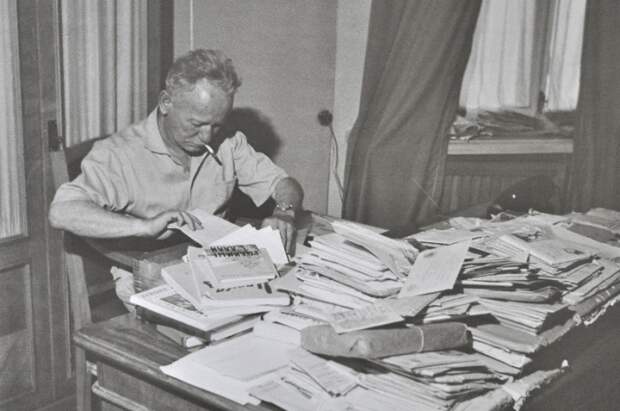 Почему автор "Тихого дона" выступил против будущего "архитектора перестройки"