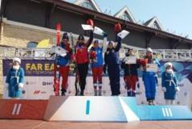 Пять золотых медалей за три дня завоевали камчатские спортсмены в чемпионате и первенстве России по горнолыжному спорту