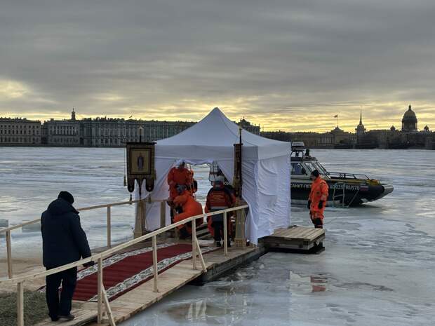 Комздрав: петербуржцам с астмой и диабетом опасно участвовать в Крещении