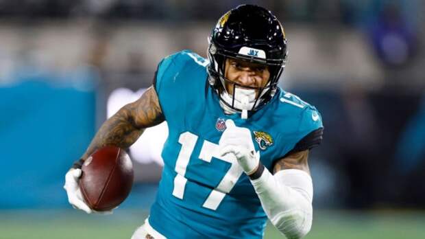 Jacksonville Jaguars tight end Evan Engram