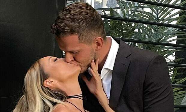 Сестра Елены Перминовой встречается с борцом Иваном Карелиным