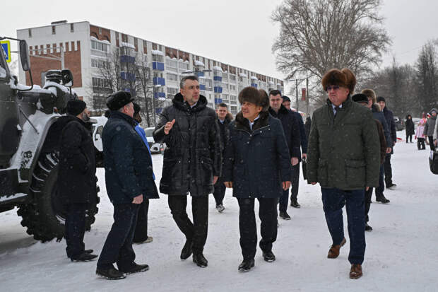 Минниханов поблагодарил жителей Бугульмы за участие в сборе помощи бойцам