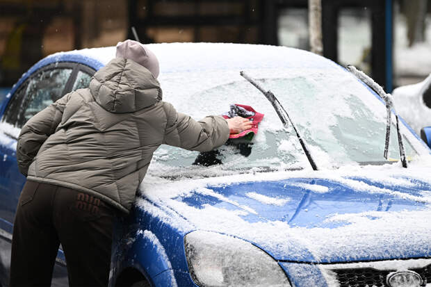 Сугробы вернулись в несколько российских регионов