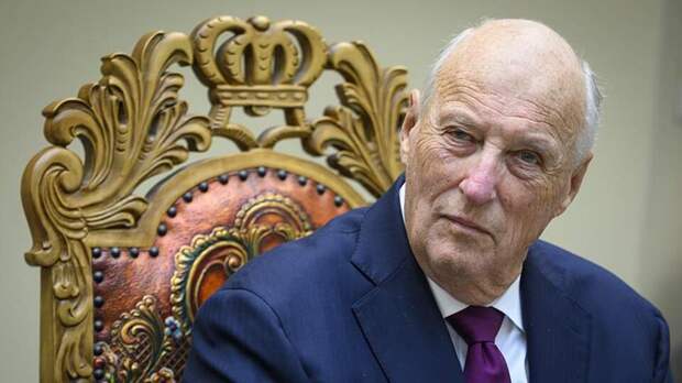 Короля Норвегии Харальда V госпитализировали из-за инфекции и обезвоживания