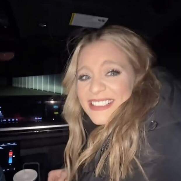 Популярная кантри-певица высмеяла на камеру конфуз с обувью и восхитила фанатов