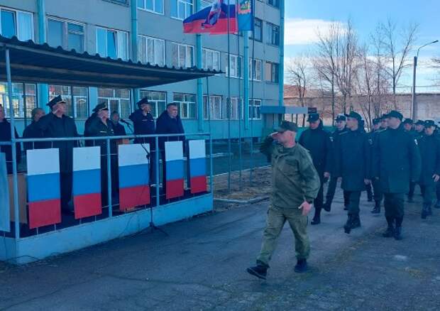 Первая партия призывников из Кузбасса отправилась в воинские части Минобороны