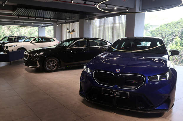 Четыре премиальных автобренда рекордно увеличили свои продажи в России