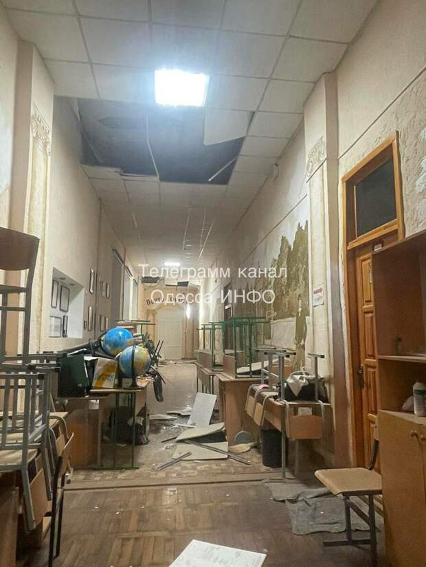 Одесситы приходят в себя не столько от последней мощнейшей ракетной атаки (хотя не без этого), сколько от заявления руководителя объединенного пресс-центра Оперативного командования Юг Натальи...-13