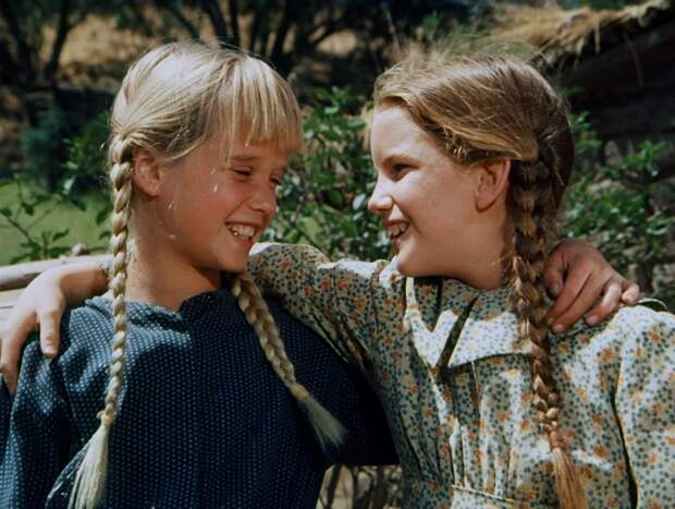 Town Party, Country Party Little House on the Prairie Season 1
