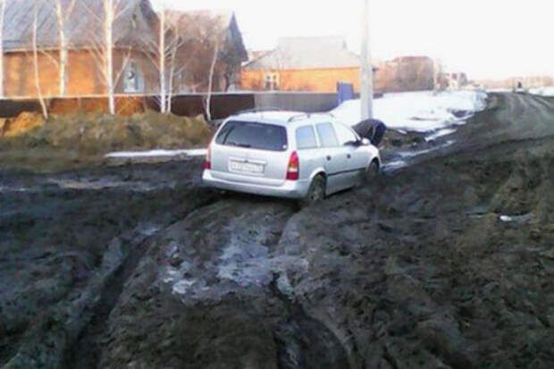 Власти обвинили россиянку в экстремизме за жалобы на «убитые» дороги