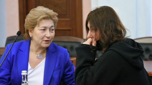 Адвокат Лурье не исключила обращения к судебным приставам для выселения Долиной