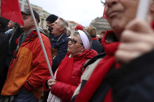 В Будапеште проходит "марш мира" против вовлечения Венгрии в конфликт на Украине