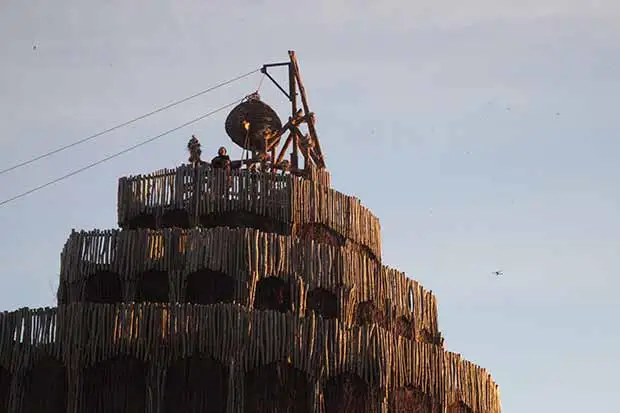 Она сгорела