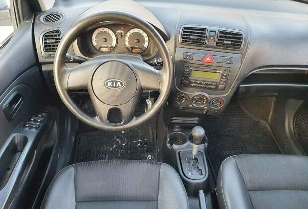 Ищем надежное авто с АКПП для девушки за 300 тысяч: нашел 6 вариантов