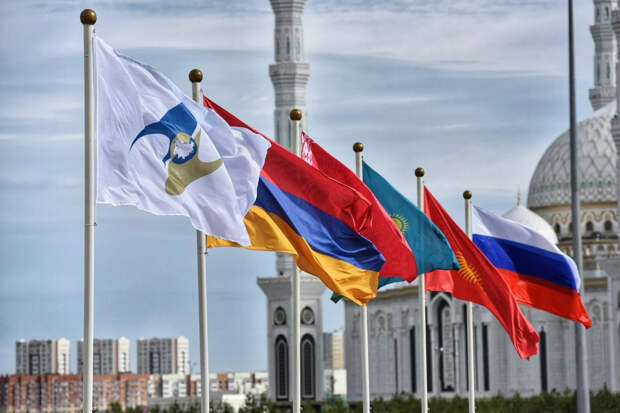 Министр иностранных дел Молдовы Нику Попеску, считает, что статус наблюдателя его страны в рамках...