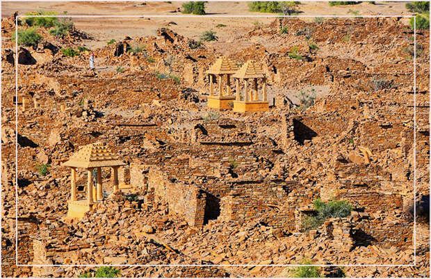 Индийская деревня Кулдхара, заброшенная два века назад.