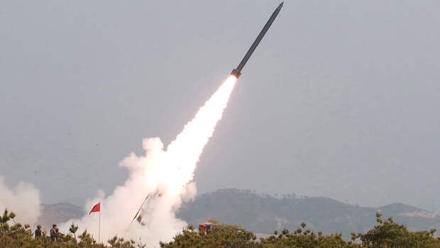 ВС США отреагировали на запуск ракеты КНДР в сторону Японского моря