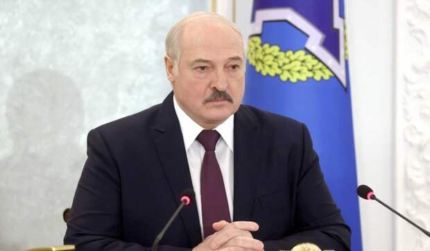 Эксперт о предложении Лукашенко отдать часть президентских полномочий: Изворачивается как уж