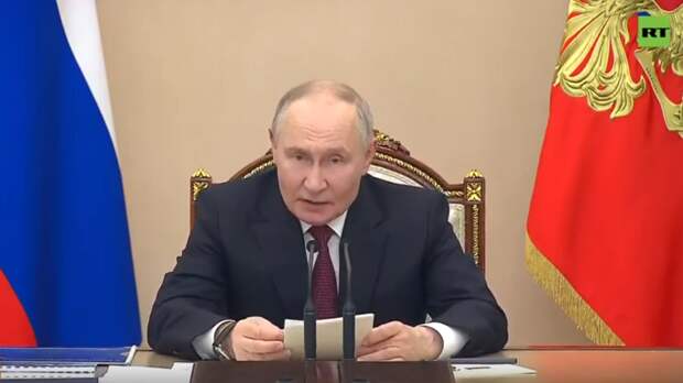 Путин проводит совещание по вопросам развития электронной промышленности