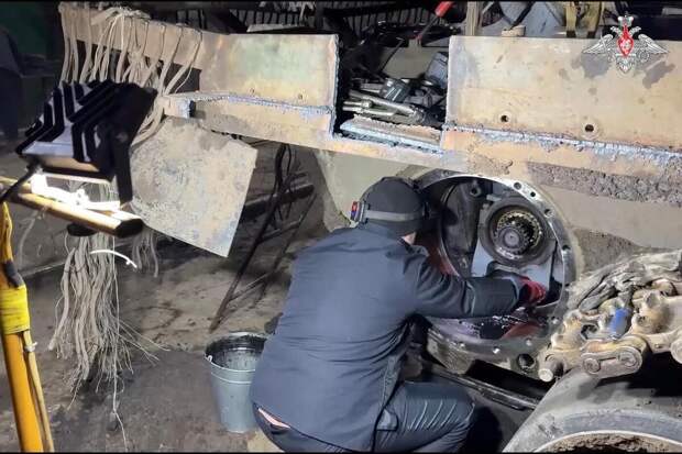 Не волшебники, но колдовать приходится: ремонтники «Центра» рассказали, как «лечат» технику