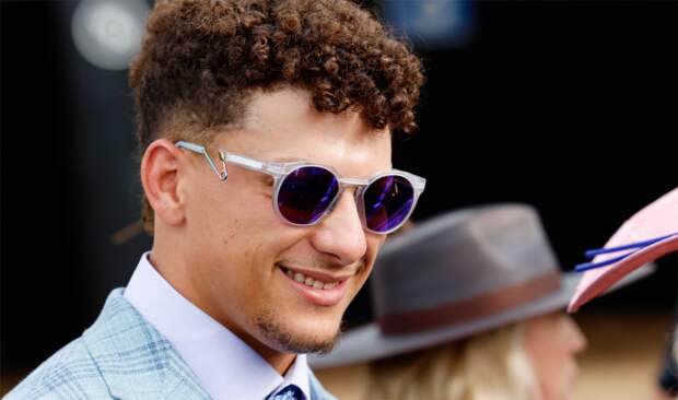 patrick mahomes kentucky derby - five greatest quarterbacks