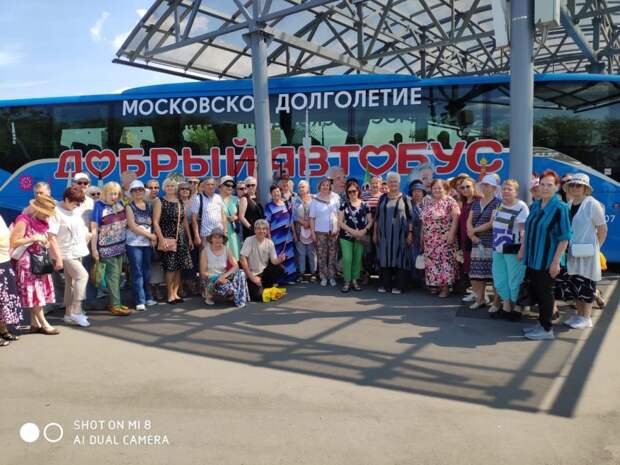 Активные пенсионеры из Ростокина посетили Северный речной вокзал