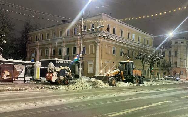 Еще 6050 "кубов": из Рязани продолжают вывозить сугробы после снегопадов января