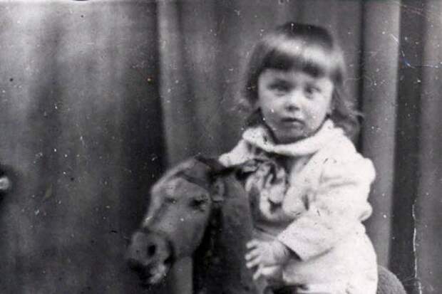 Олег Даль в детстве Олег Даль в детстве