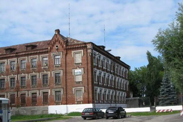 В Гусь-Хрустальном восстановят историческое здание рабочих казарм