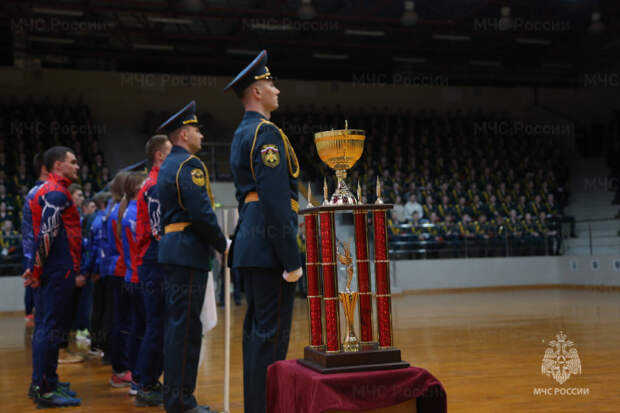 В Кировской области стартовали XXX Всероссийские соревнования «Кубок Вятки» по пожарно-спасательному спорту