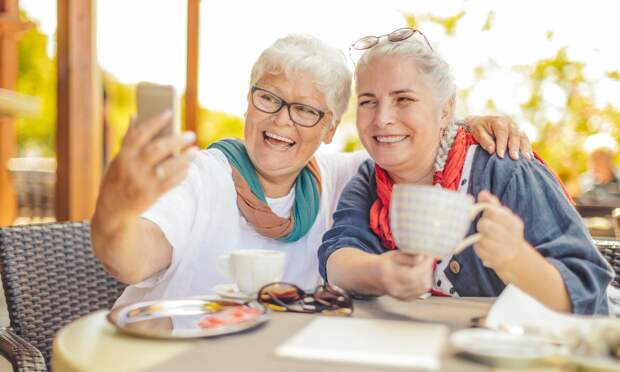 Трюк из психологии: используйте «эффект Франклина», чтобы очаровать всех вокруг