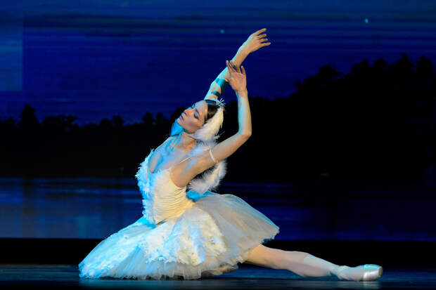 Сцена из спектакля «Дягилев. Балет. Новый век»