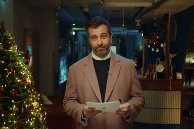 «Я хочу пожелать нам всем любви и мира»: Иван Ургант обратился к россиянам из хосписа