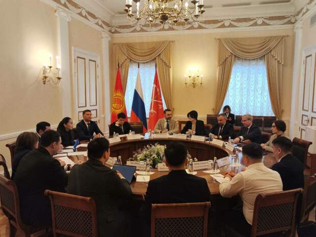 ИТ‑опыт Петербурга заинтересовал Кыргызстан: фонд Central Asia Capital помог делегации изучить смарт-системы