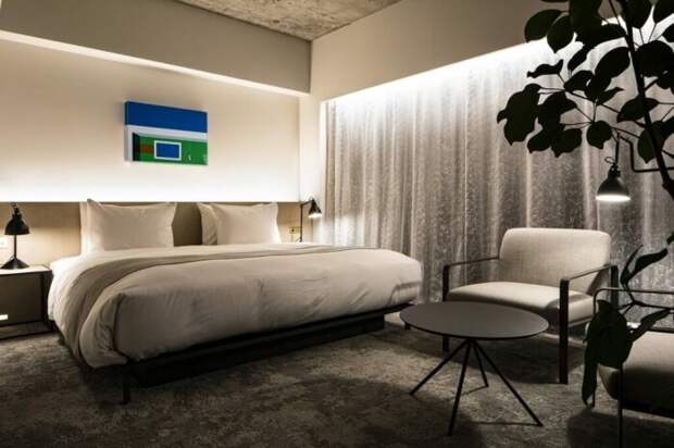 Интерьер каждого номера продуман до мелочей (Shiroiya Hotel Green Tower, Маэбаси). | Фото: design-anthology.com.