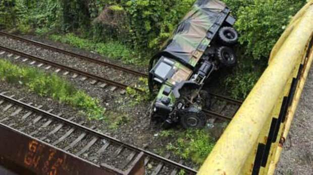 В Румынии перевернулся грузовик с французскими солдатами