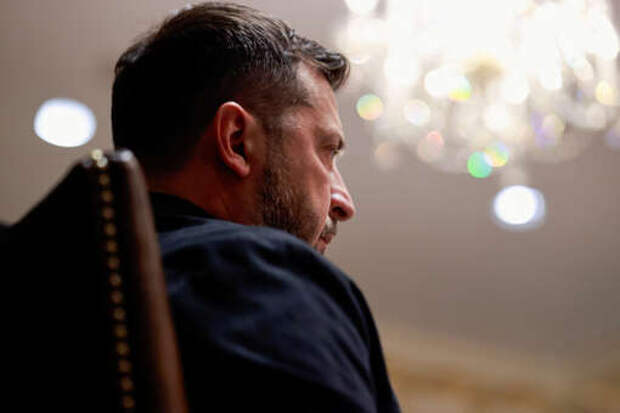 The Local: Зеленский намерен сбежать в Испанию на фоне неудач на фронте