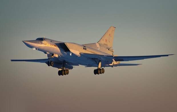 Россия нанесла авиаудары по базе США в Сирии - WSJ