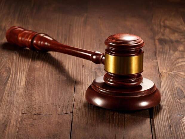 Суд продлил арест экс-редактору URA RU Денису Аллаярову