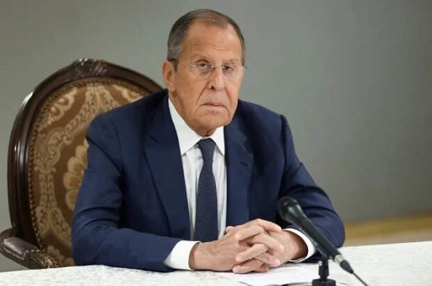 Меркурис назвал слова Лаврова о красных линиях явным предупреждением Западу